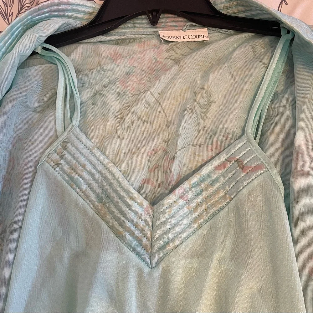 Elegant Mint Women's Robe and‎ nightgown